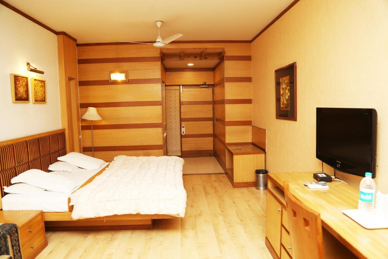 Hotel H26 Chandigarh Exterior photo