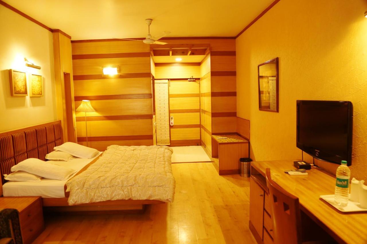 Hotel H26 Chandigarh Exterior photo